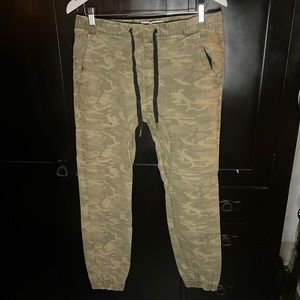Joggers camo